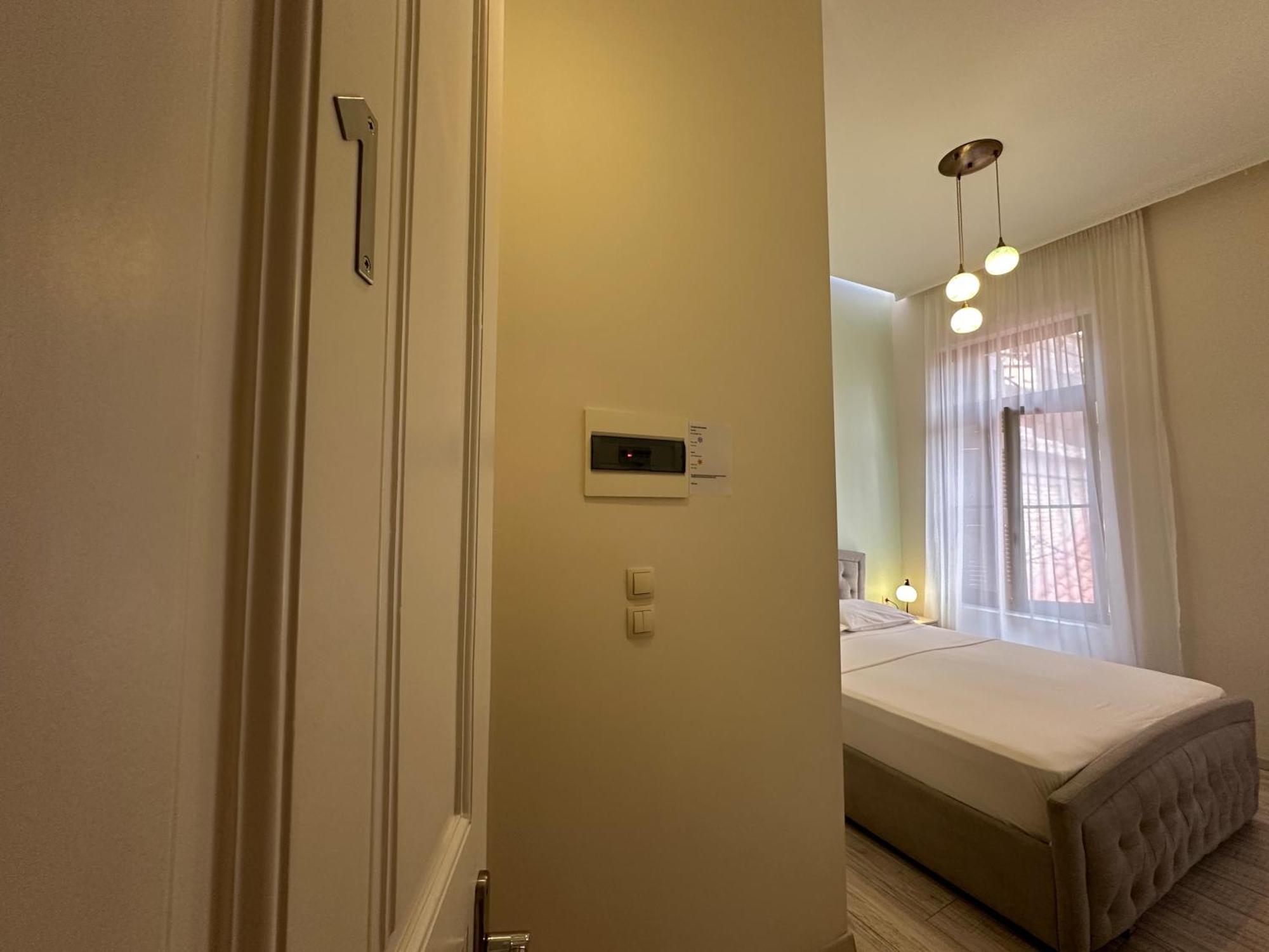 Bed and Breakfast Theasis Афины Экстерьер фото